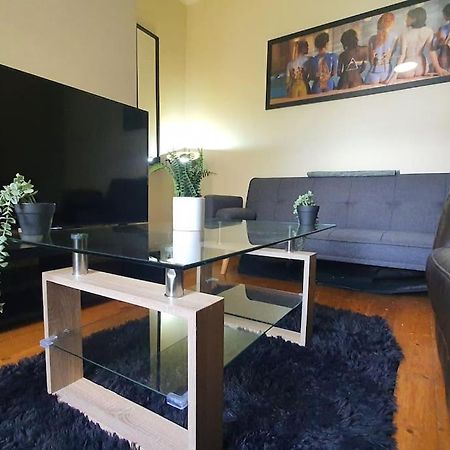 Apartament Free Netflix, Large House, Great Price Cardiff Zewnętrze zdjęcie